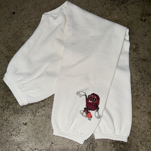 Vintage 89s California raisins embroidered sweatshirt and sweatpants set white - Picture 6 of 9